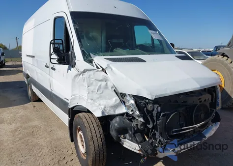 2016 Mercedes-Benz Sprinter 2500 High Roof from USA, damaged, VIN WD3PE8DD4GP247268